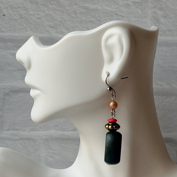 Chico’s Vintage Y2K Silver Tone Wood Bead Dangle Earrings New On Card Gray Pink - Picture 6 of 7